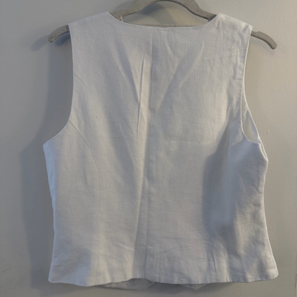 J. Crew Women's Cream Sleeveless Button-Down Vest - Picture 2 of 3